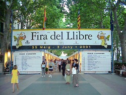 Fira del Llibre al Passeig del Born